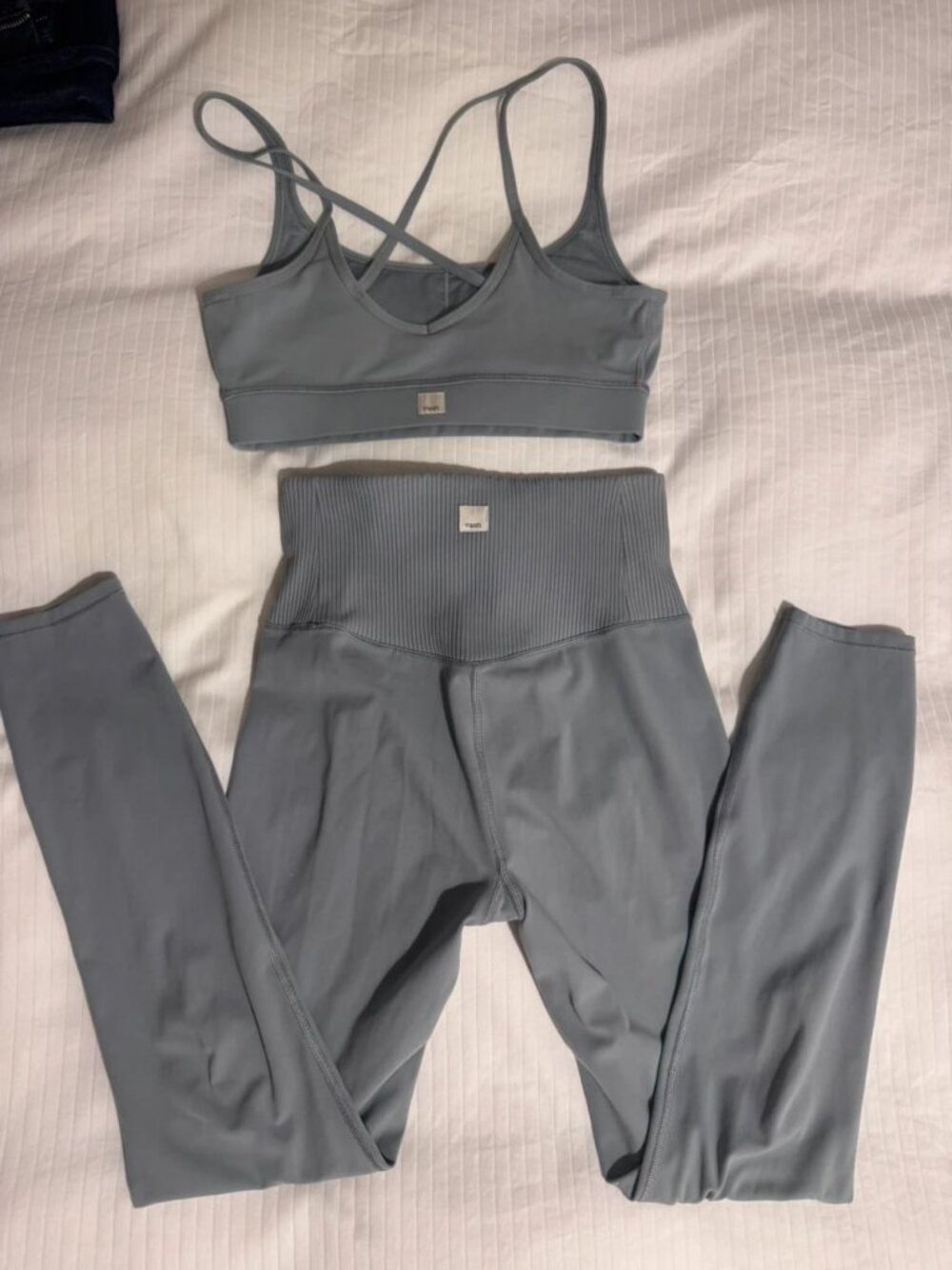 Vuori Daily Legging & Elevation Bra Slate Gray Women's Set Size S